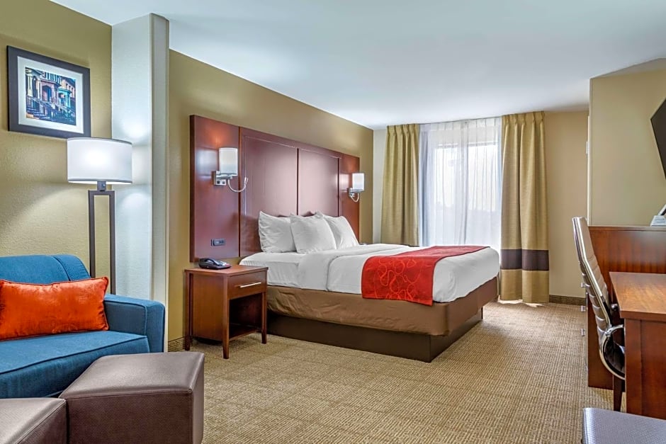 Comfort Suites Savannah Gateway I-95