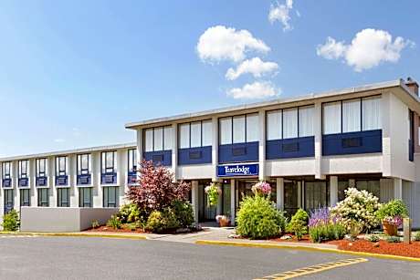 Travelodge by Wyndham Sydney