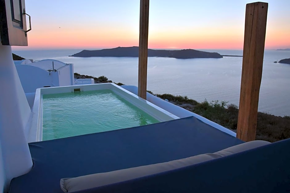 Santorini's Balcony Art Houses
