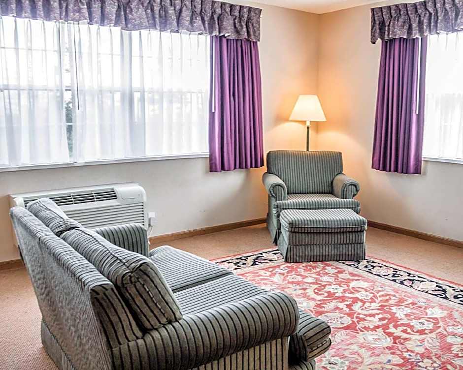 Quality Inn & Suites Manistique