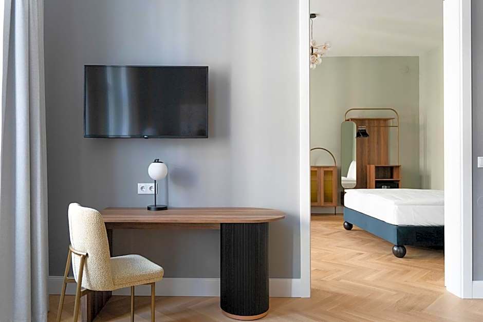 Numa Vienna Terra