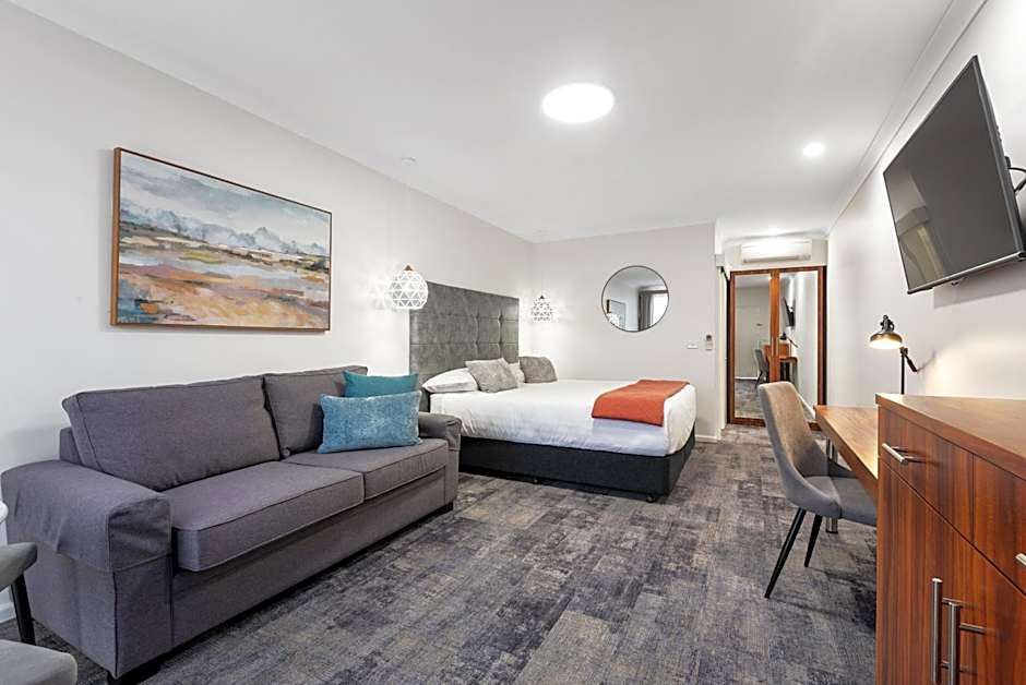 Comfort Inn Deakin Palms