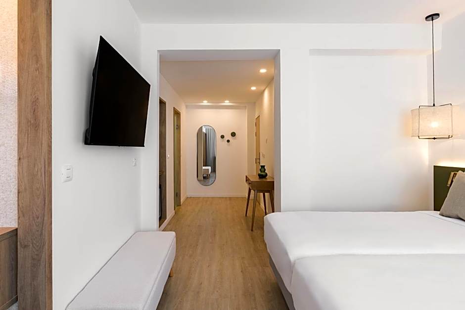 Hotel Adonis Pelinor