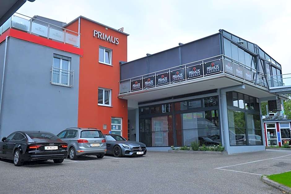 Primus Hotel & Apartments