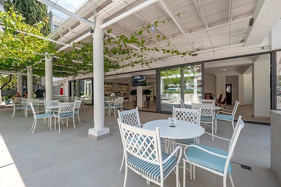 Montenegro Beach Resort