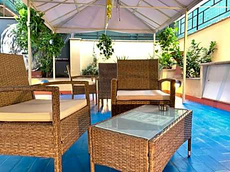 Basic Triple Room with Shared Bathroom