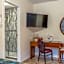 Muthu Fort William Hotel