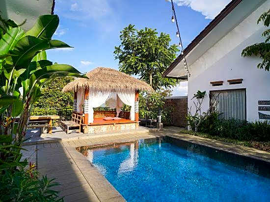 Omah Angkul Angkul Pool Villa