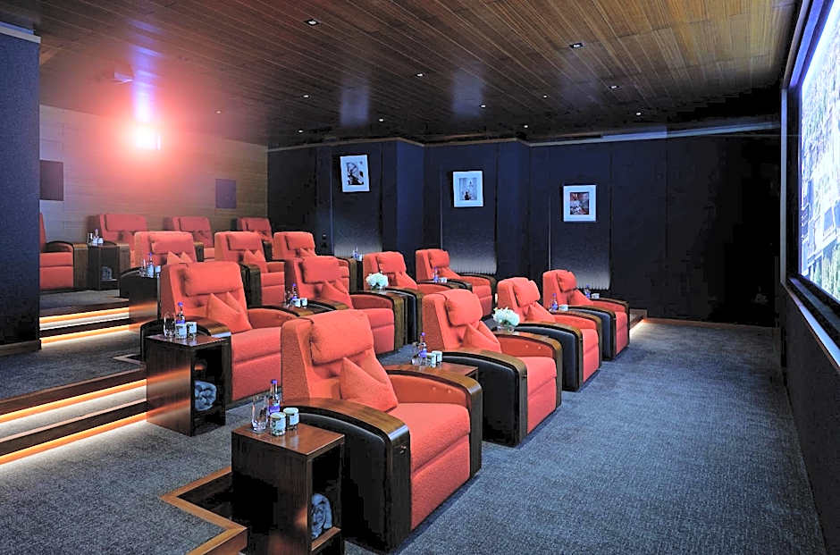 The Peninsula London