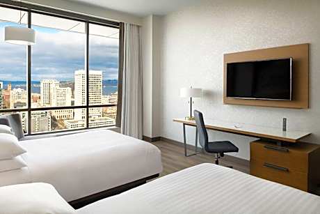Guest room, 2 Queen, City view, High floor