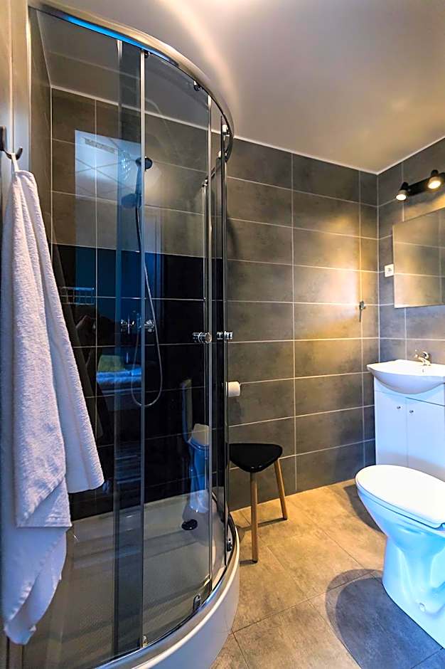 Hello Hostel & Apartments