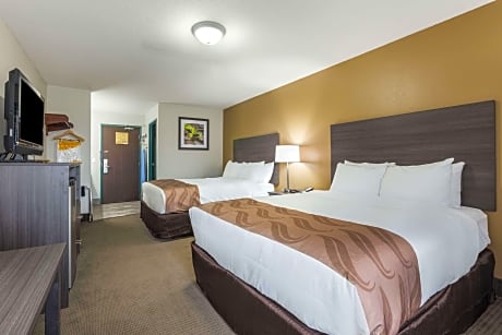 2 Double Beds, No Smoking