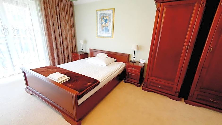 BTHouse, Pokoje Gościnne