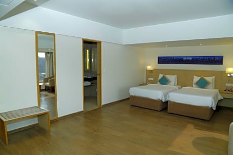 Deluxe Room - 2 Single Beds (15% discount on food and soft beverage)