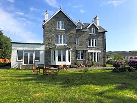 Loch Shiel Hotel