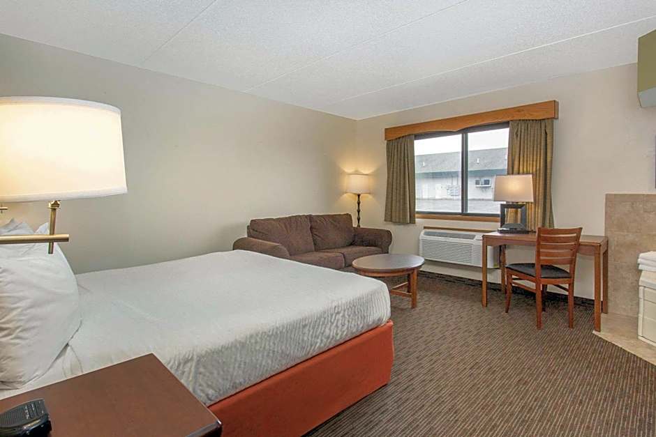 Photo 1 of 4 of Studio 1 King Bed Suite