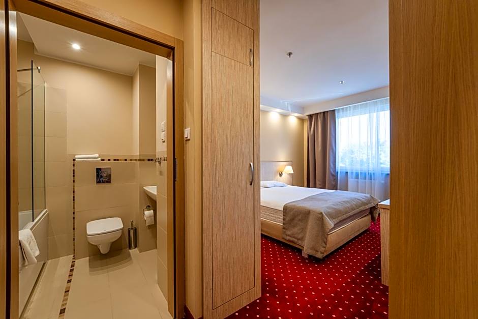 Photo 1 of 5 of 1 Bedroom Suite
