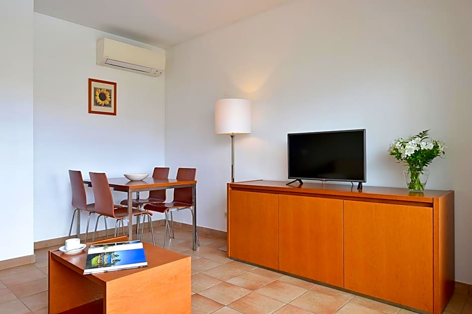 Aqualuz Lagos by The Editory