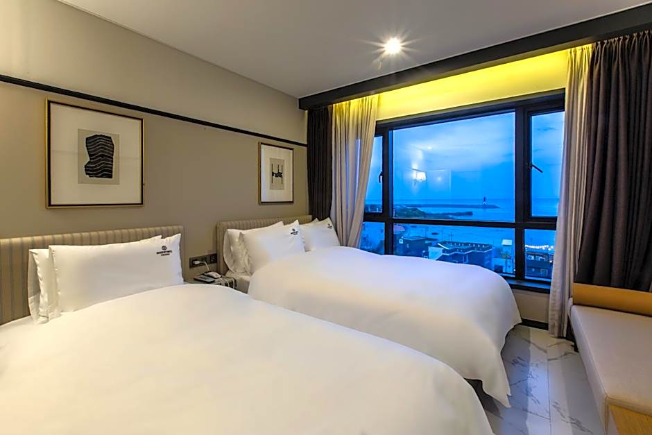 Brown Dot Gijang Yeonhwari