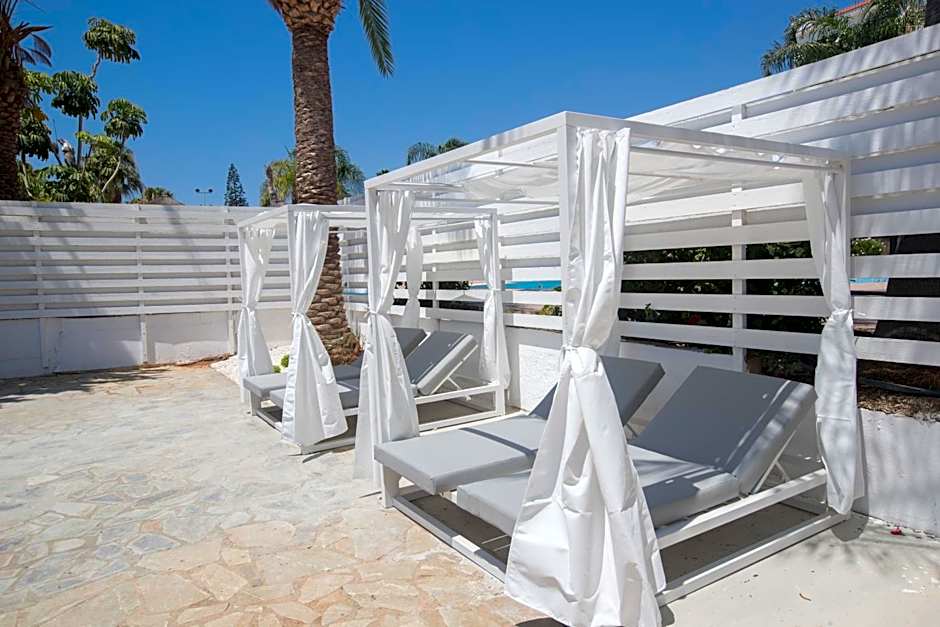 Bohemian Gardens Hotel