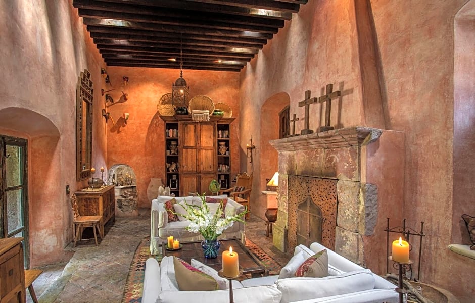 Hacienda Las Amantes