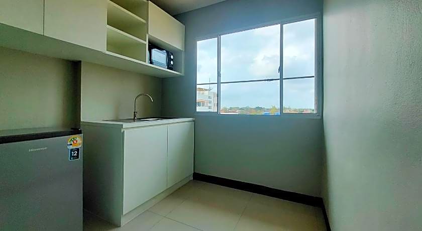 Fullroom 77 Srinakarin