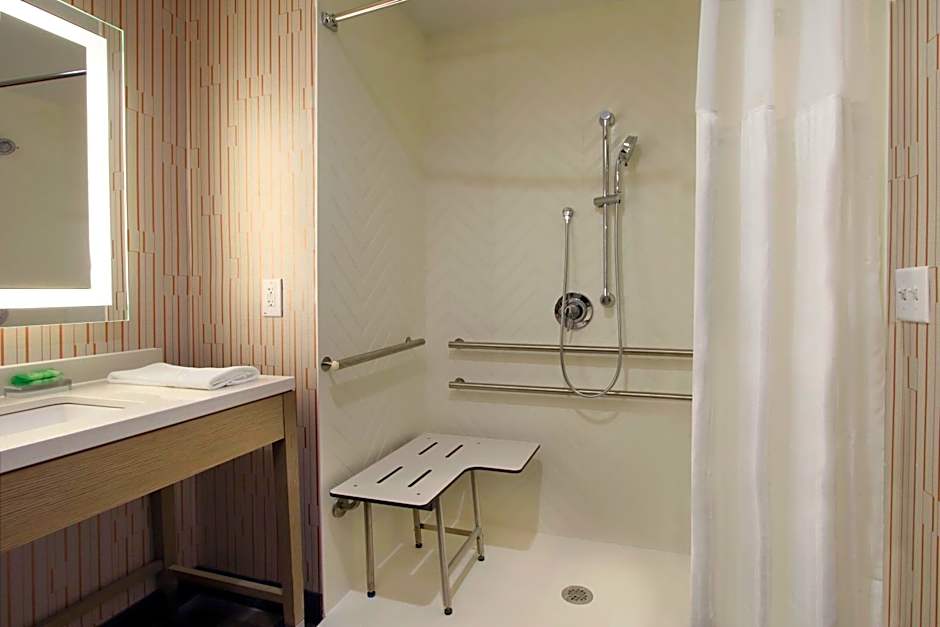 Holiday Inn Hattiesburg North By IHG