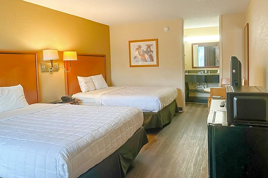 OYO Hotel Harriman near I-40