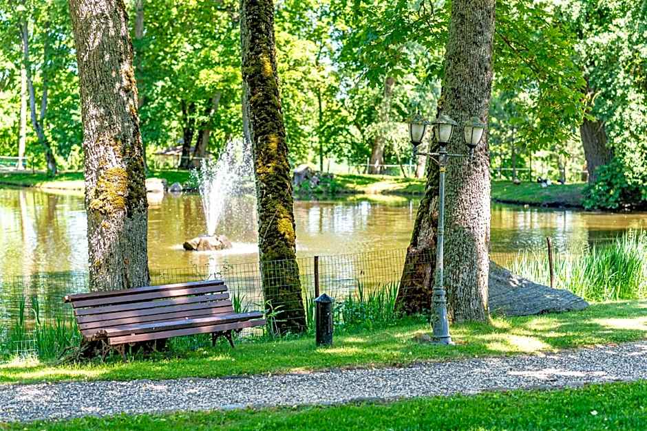 Taujėnų dvaro svečių namai