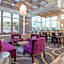 La Quinta Inn & Suites by Wyndham Clifton