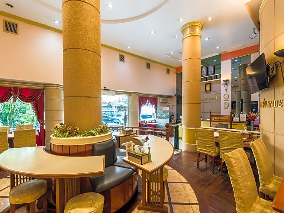 Silom Avenue Inn Hotel