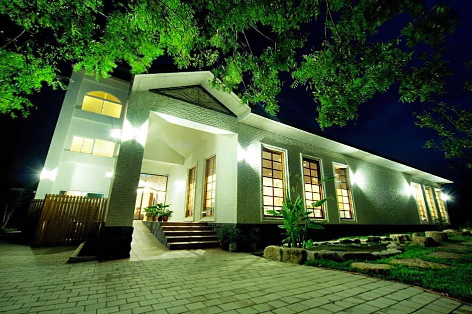 Schokolake Country House