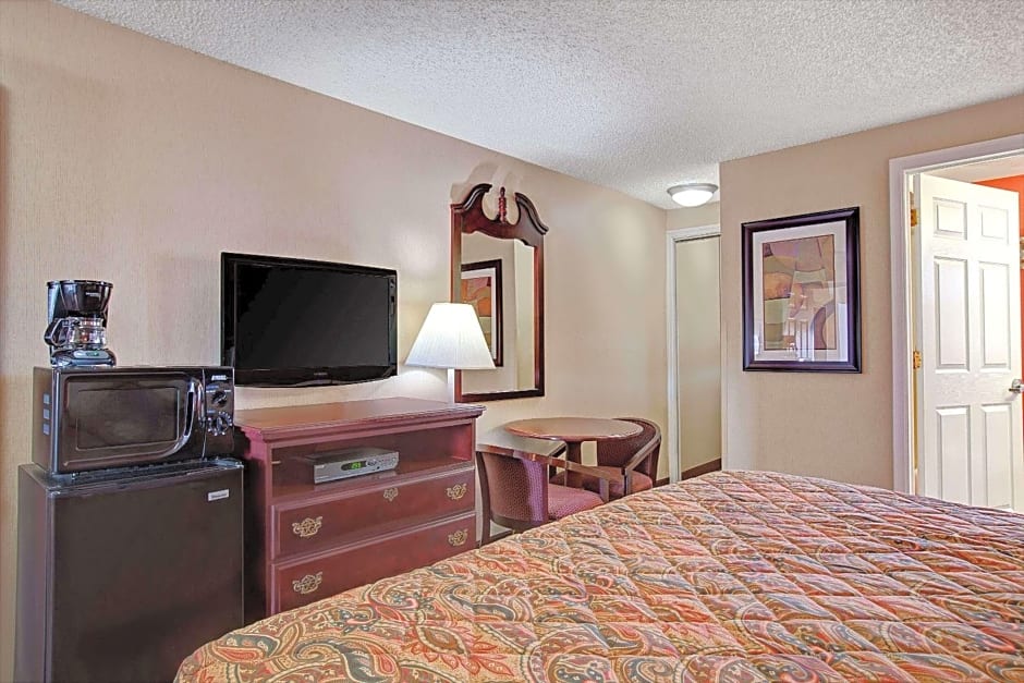 Days Inn by Wyndham Ridgefield NJ