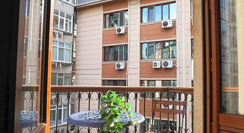 Cumbali Luxury Boutique Hotel