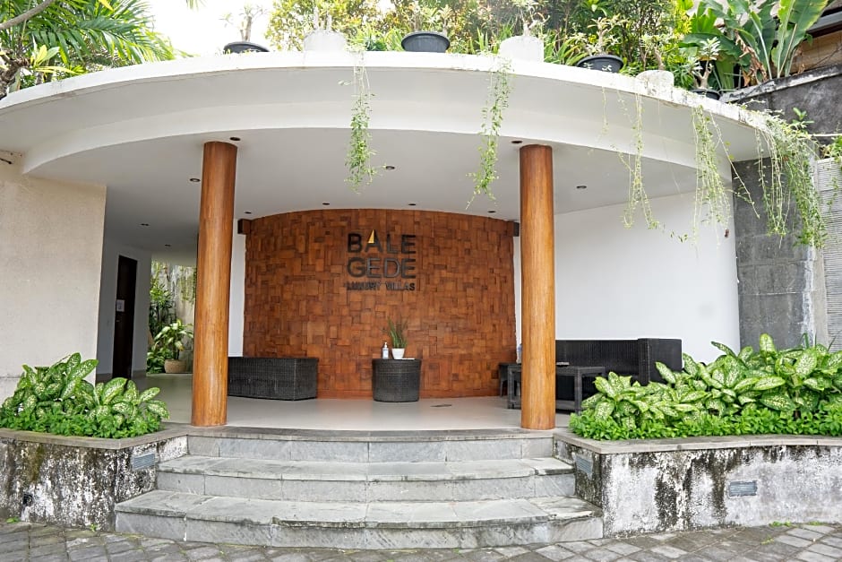 Bale Gede Villa