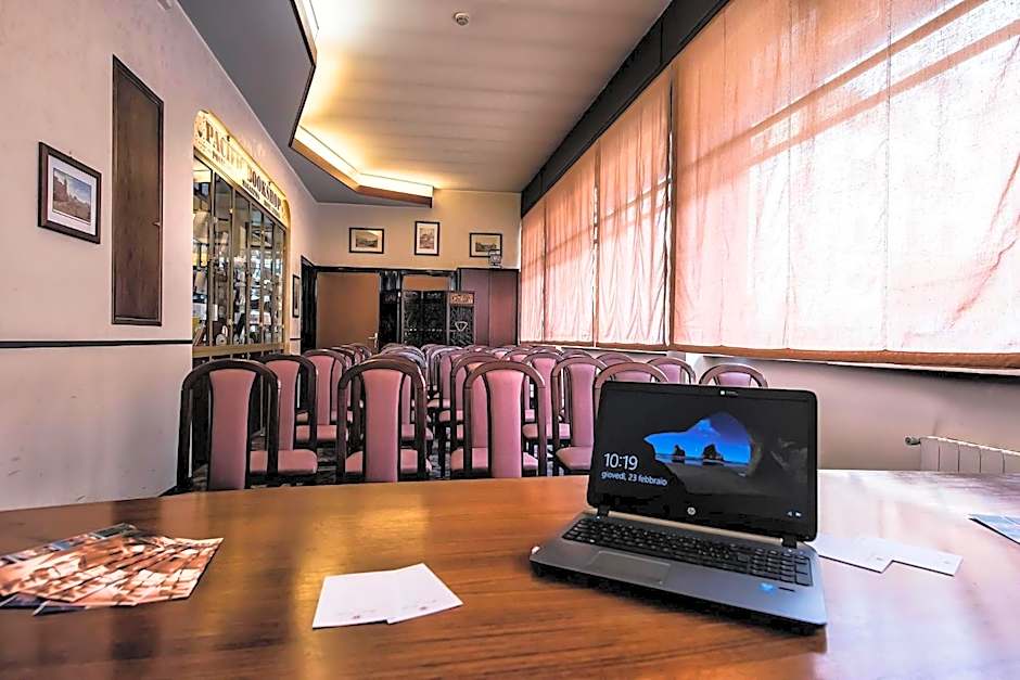 Hotel Pacific