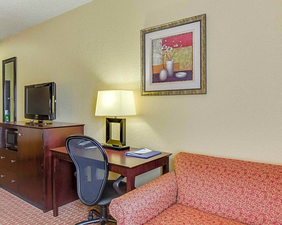 Quality Inn & Suites Slidell