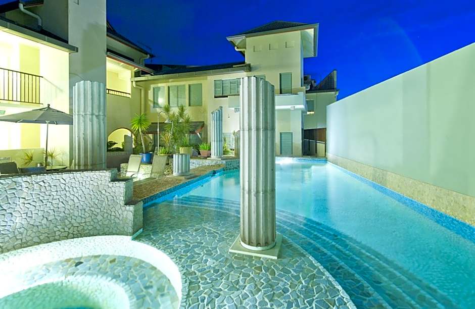 Mantra in the Village Port Douglas