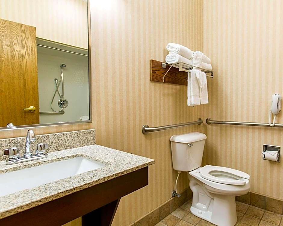 Comfort Inn Warrensburg Station