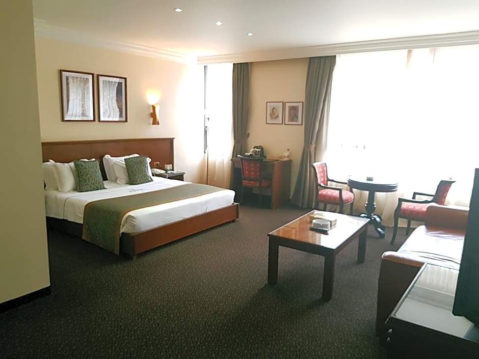 Madisson Hotel