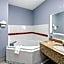 Quality Inn & Suites Manhattan
