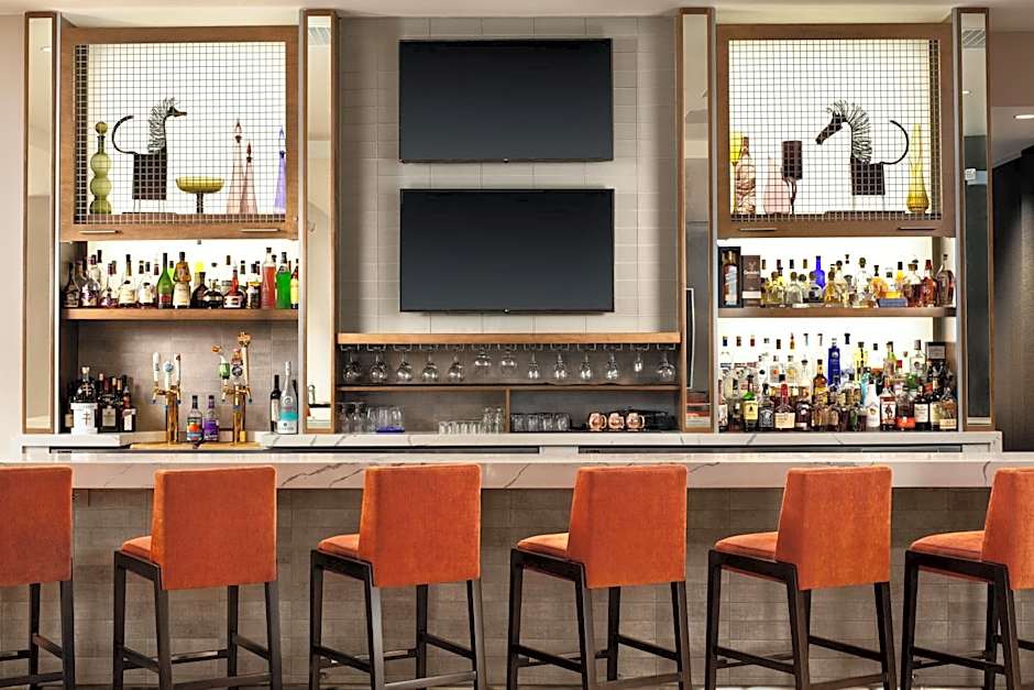 Crowne Plaza Dallas Market Ctr - Love Field By IHG