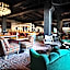 Crossroads Hotel