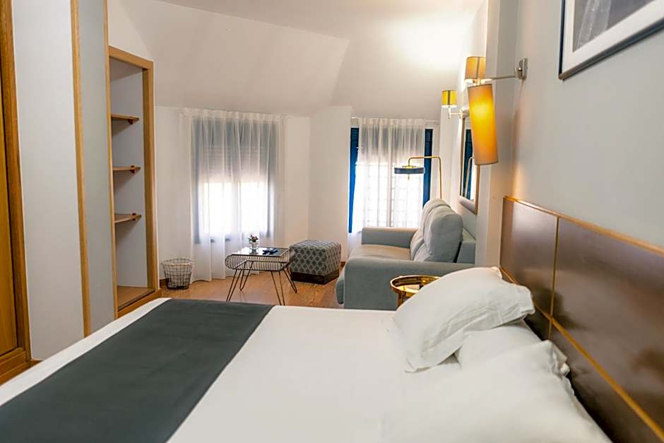 Photo 1 of 5 of Suite