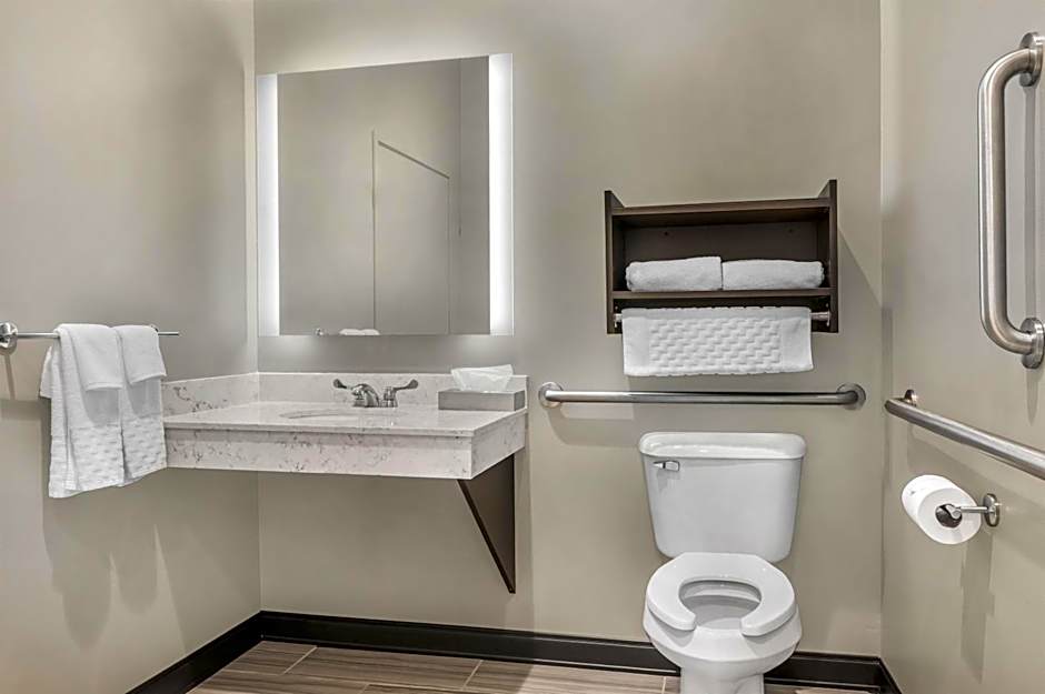 Best Western Plus Parkside Inn & Suites