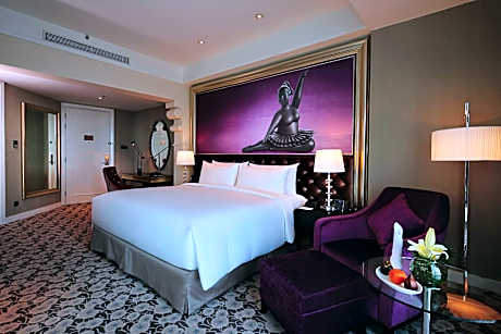 Executive Club Grand Deluxe Room