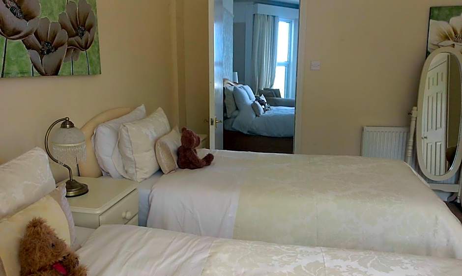 Min y Don Guest House