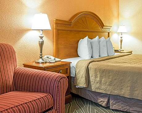 King Room - Accessible/Non-Smoking