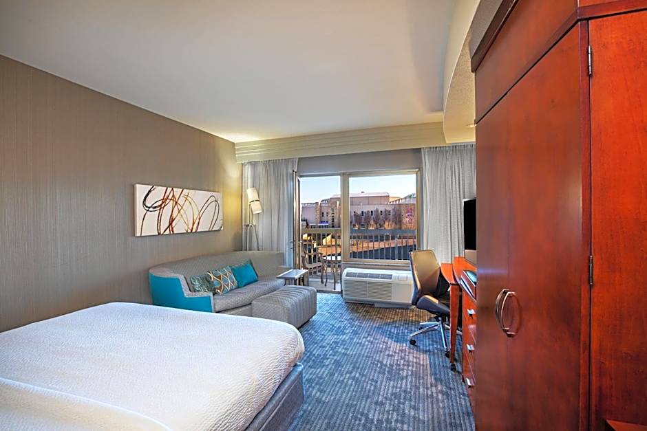 Photo 1 of 4 of 1 King Bed with Sofabed, Hearing Accessible, Balcony