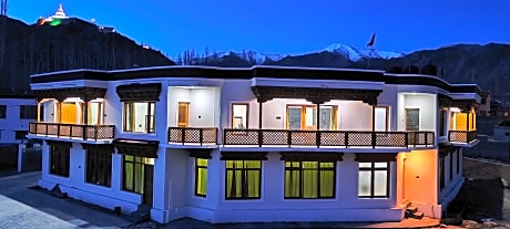 Hotel Summer Inn